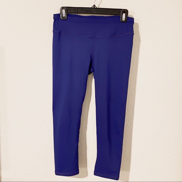Fabletics Cropped Blue Athletic Leggings Small - Picture 2 of 8